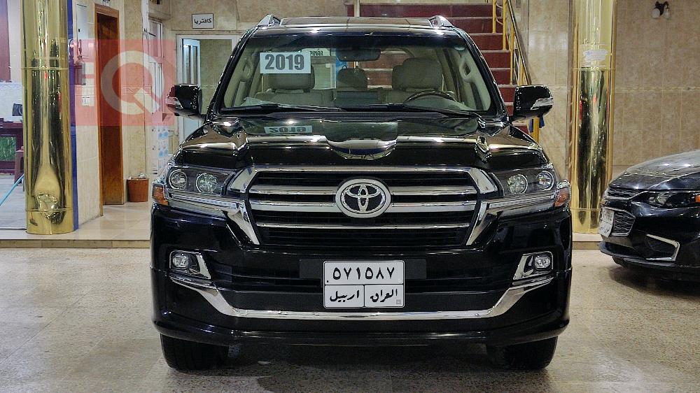 تويوتا لاندكروزر